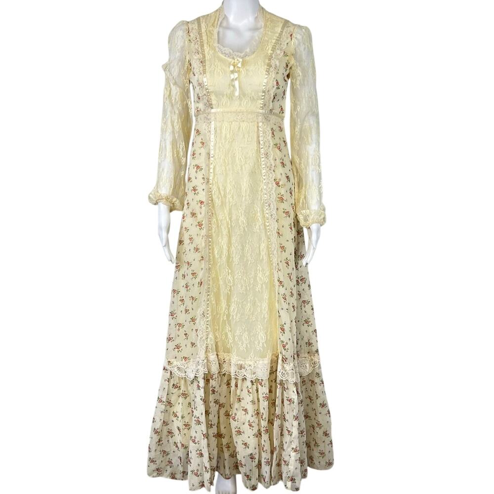 Vintage 70s 80s Cream Floral Lace Detailed Long Sleeve Tie Front Prairie Dress S